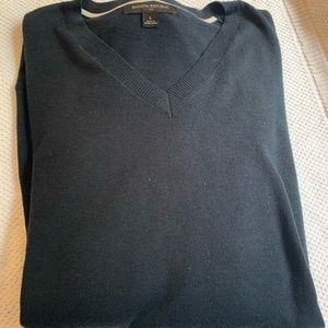 Banana Republic v-neck sweater